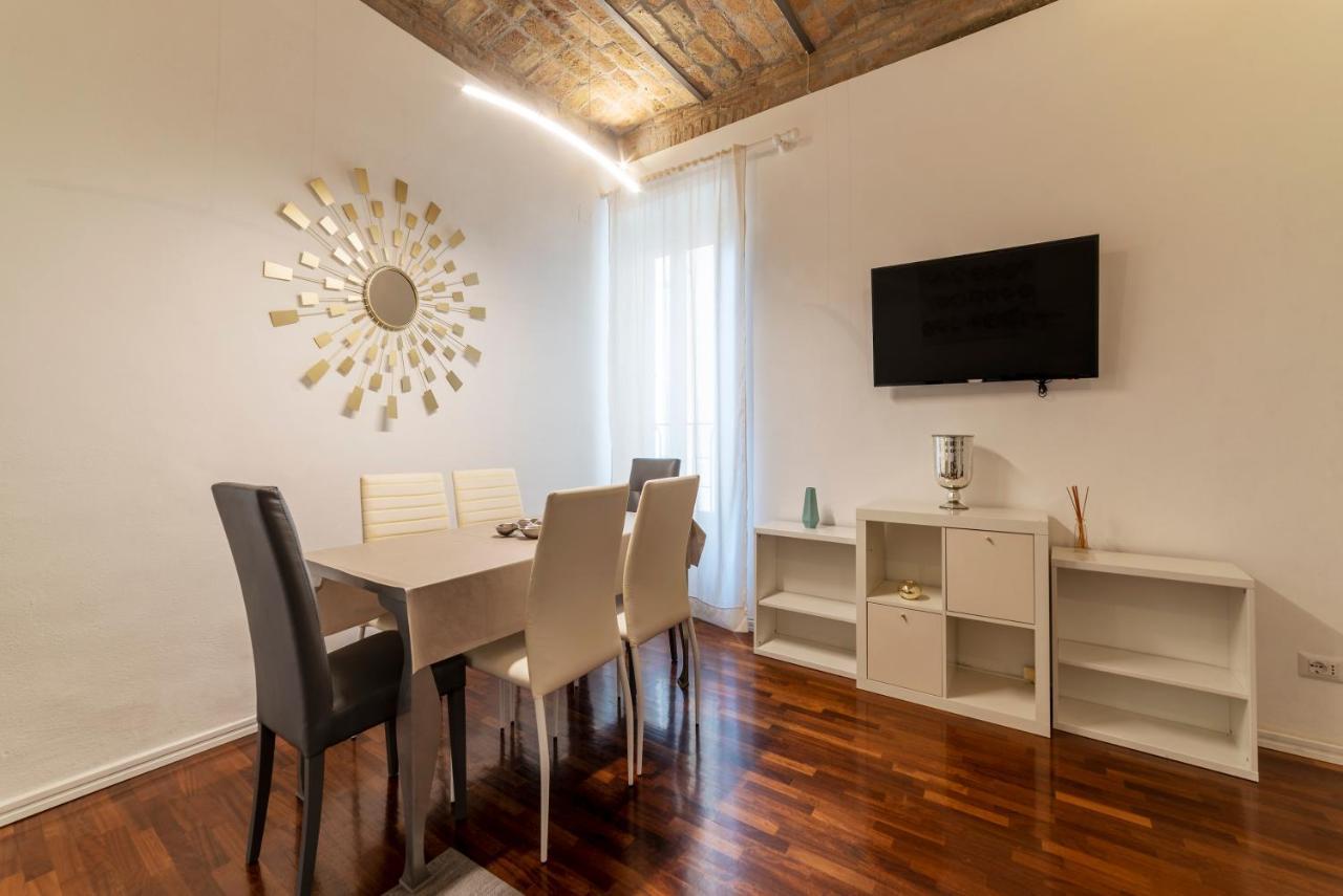 Fontana Di Trevi Design Apartment Рим Екстер'єр фото