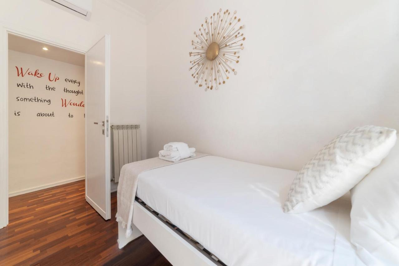 Fontana Di Trevi Design Apartment Рим Екстер'єр фото
