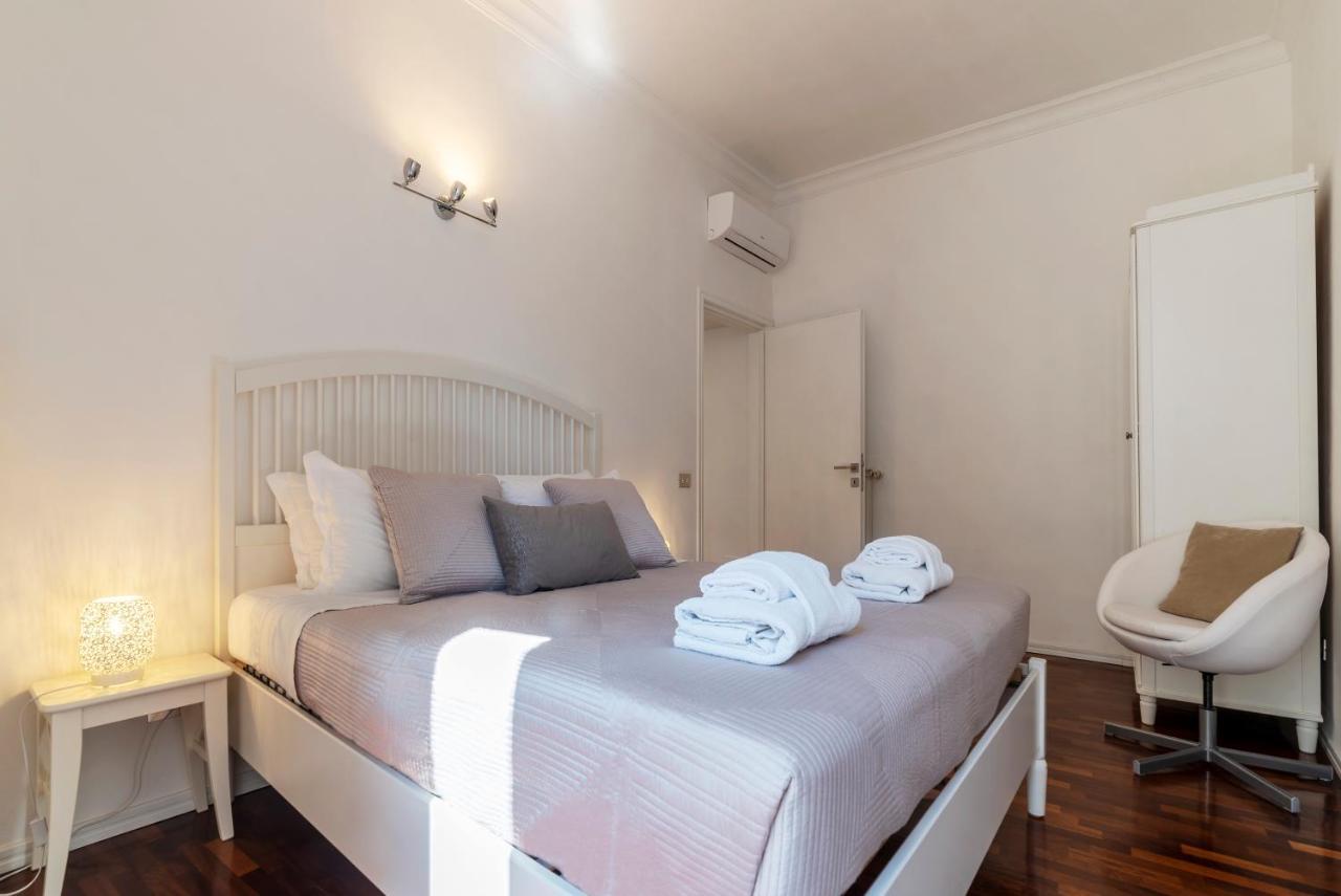 Fontana Di Trevi Design Apartment Рим Екстер'єр фото