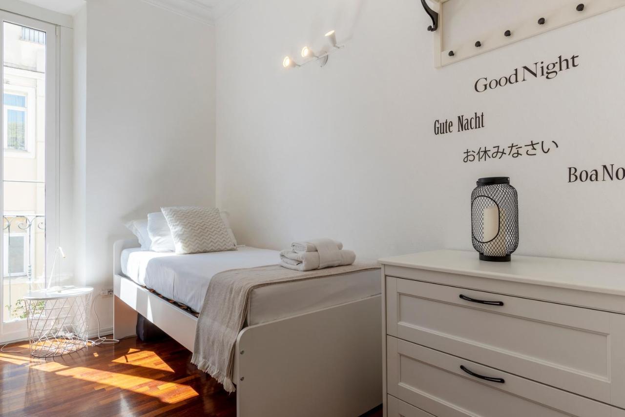 Fontana Di Trevi Design Apartment Рим Екстер'єр фото