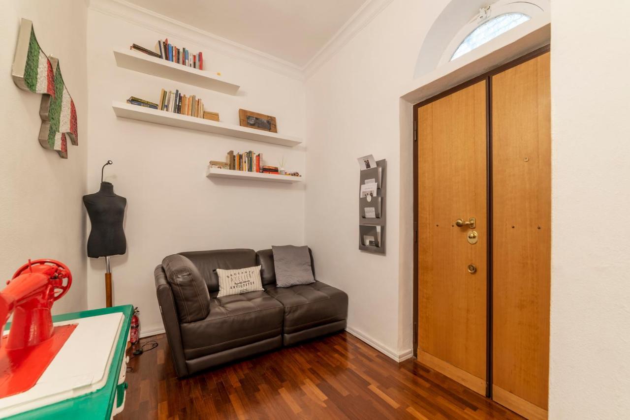 Fontana Di Trevi Design Apartment Рим Екстер'єр фото